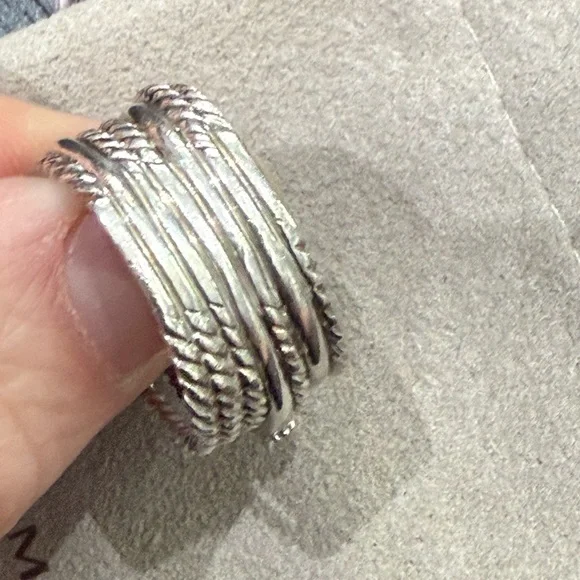 💫💎💍David Yurman💍💎💫Crossover Ring with Pavé Diamonds - Picture 7 of 10